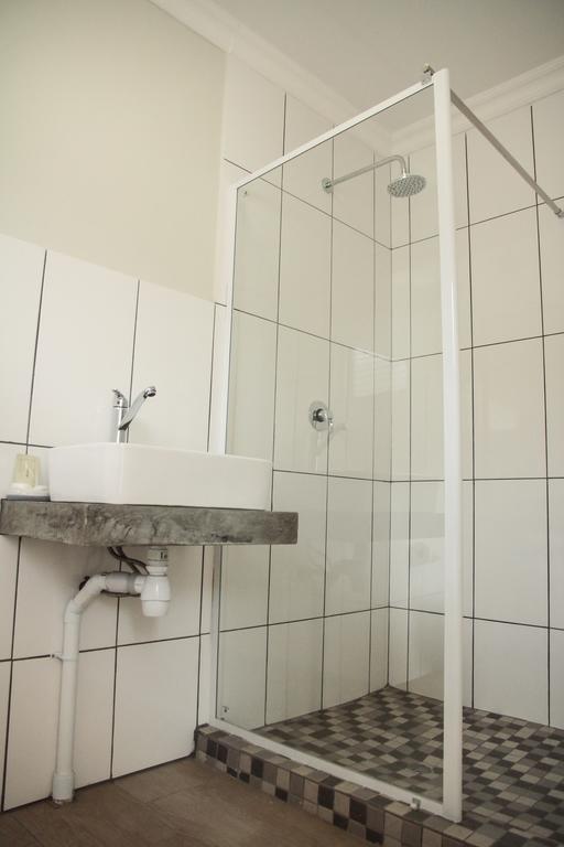 Olive Manor Guest House Ньюкасл Екстер'єр фото